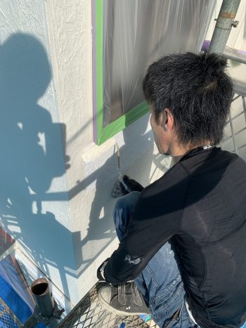 逗子市外壁塗装　今日から下塗りです！